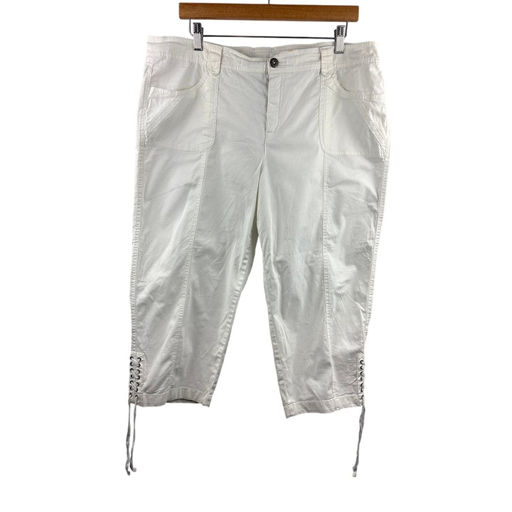 Women’s Style&Co Size 16 White Capri Pants