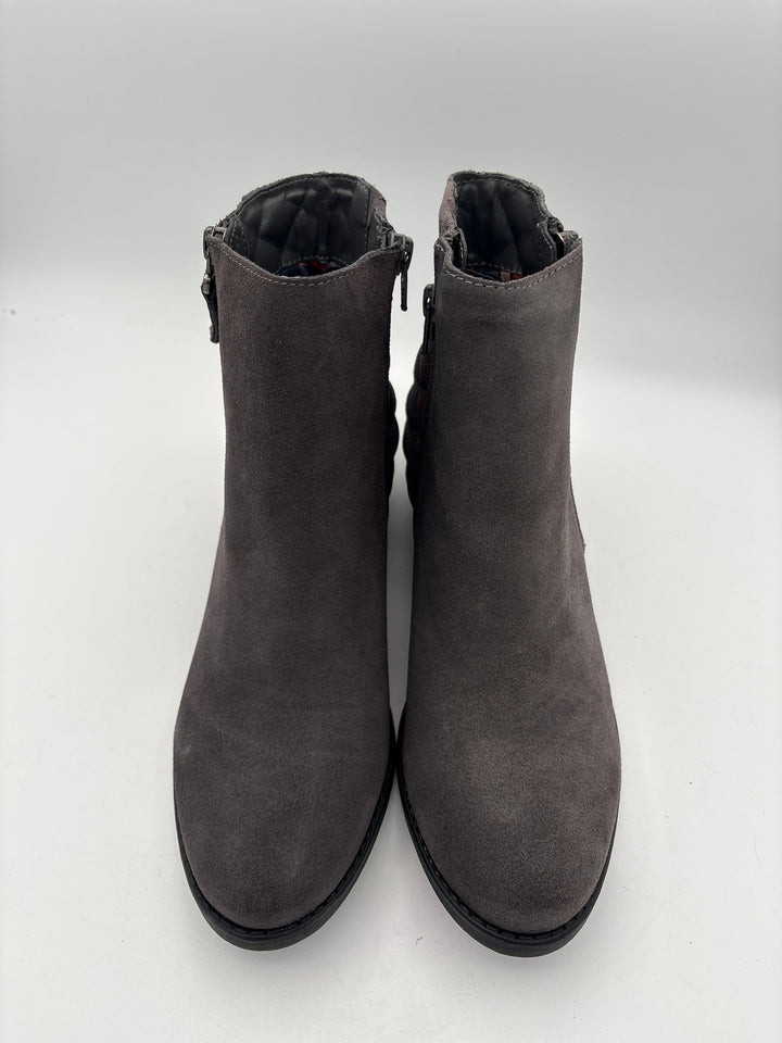 White Mountain Women&