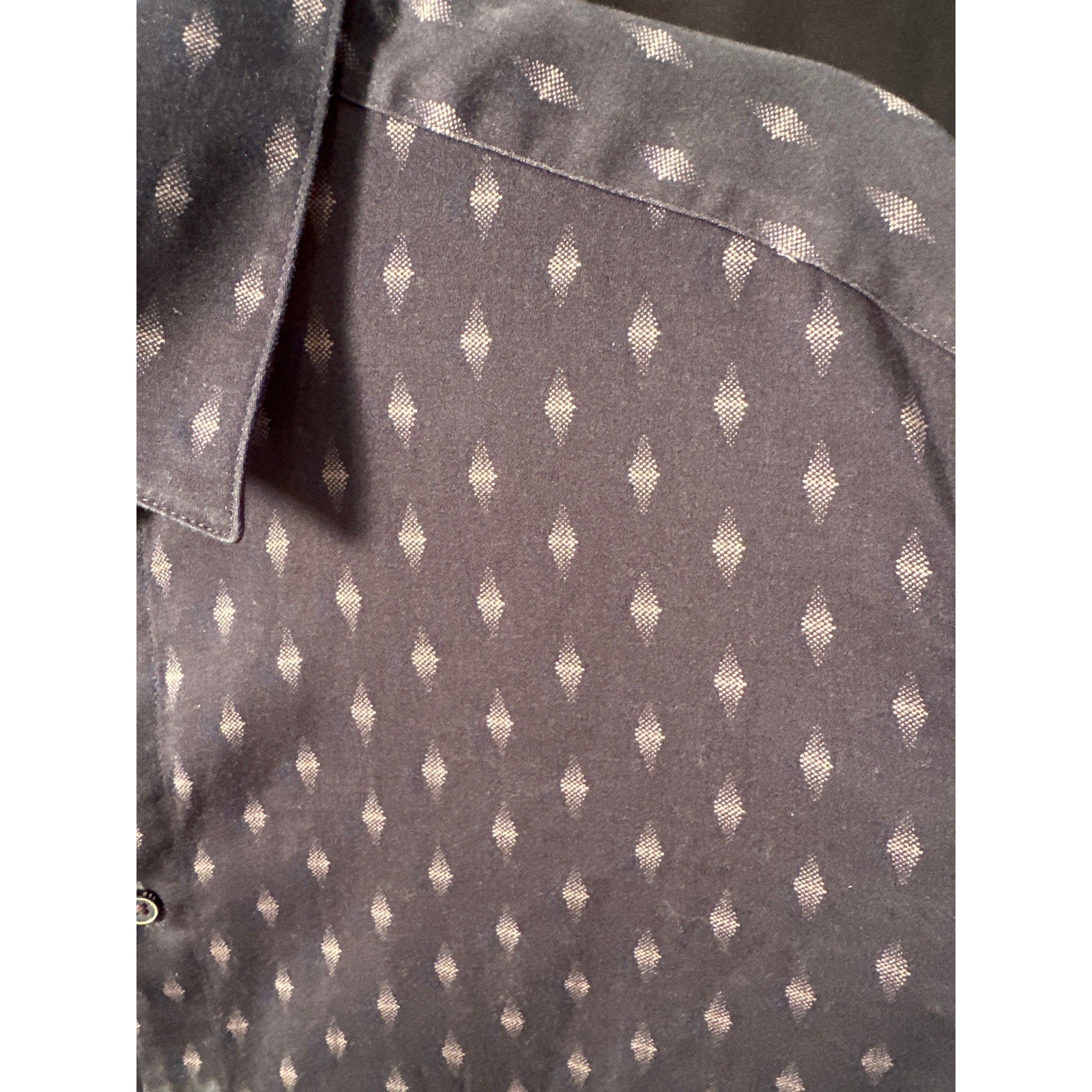 Men’s Ted Baker Button Down Black/pink diamond pattern Size 7