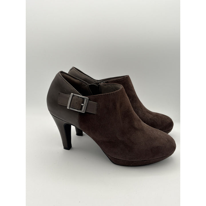 Clarks Brown Suede & Leather Ankle Booties Womens Size 7 With Buckle & Zip Closure