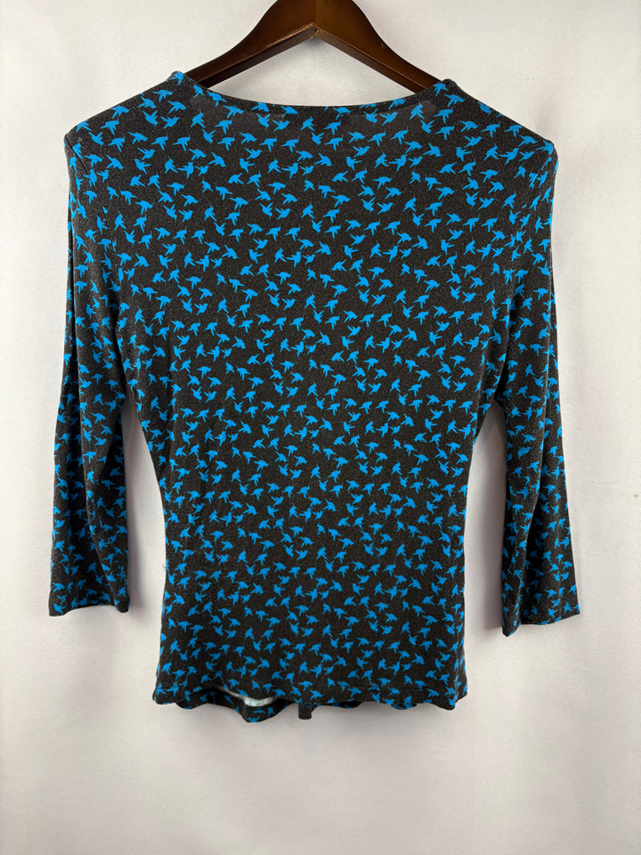 Women’s Cable & Gauge Medium Black Blouse w/ Blue Patterns