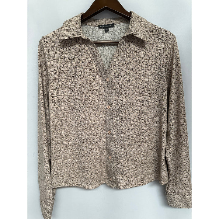 Women’s Adrianna Papell Size L Tan and Black Dotted Blouse