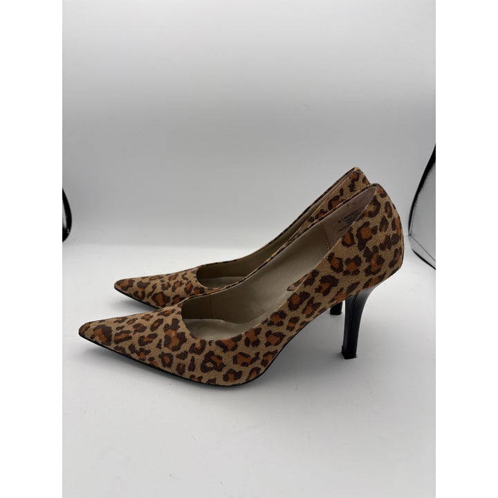 Women’s Nine West Size 8 1/2 Brown Leopard Print Pumps