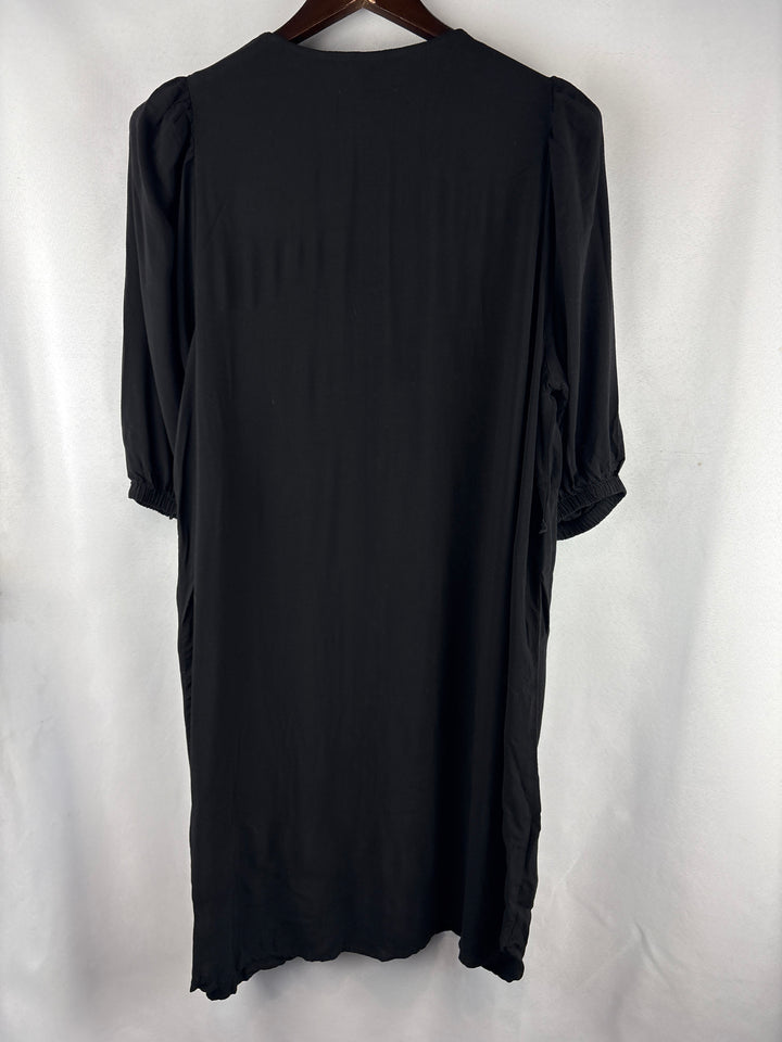 Women’s H&amp;M XL Black Short Sleeve Midi Dress