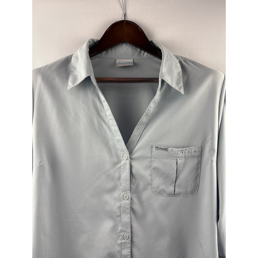 Women’s Columbia Large Light Blue Gray Button Up Shirt