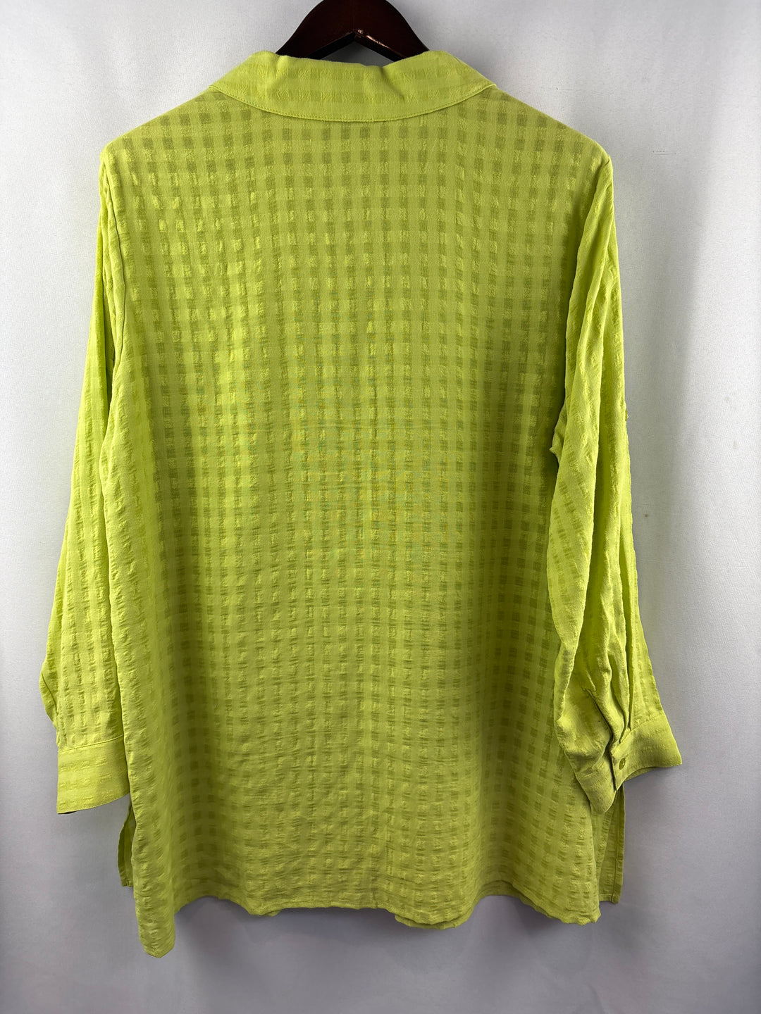 Women’s Joan Rivers Size 1X Lime Green Square Patterned Button Up