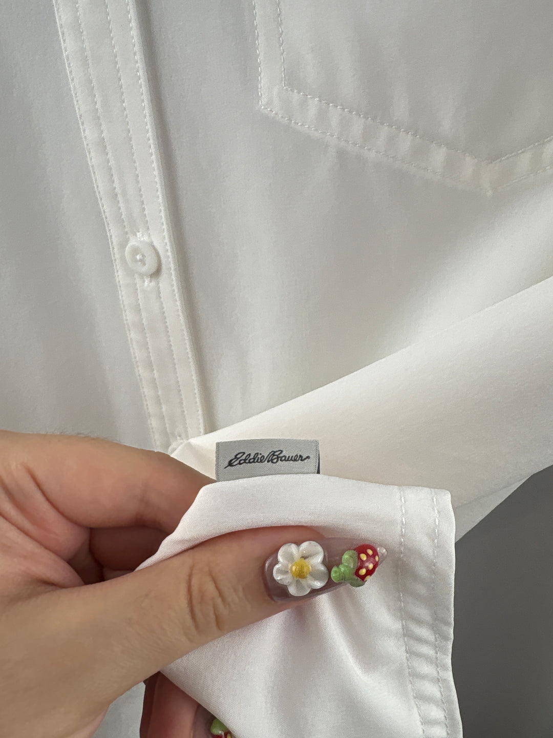 Women’s Eddie Bauer Small White Oversized Button Up