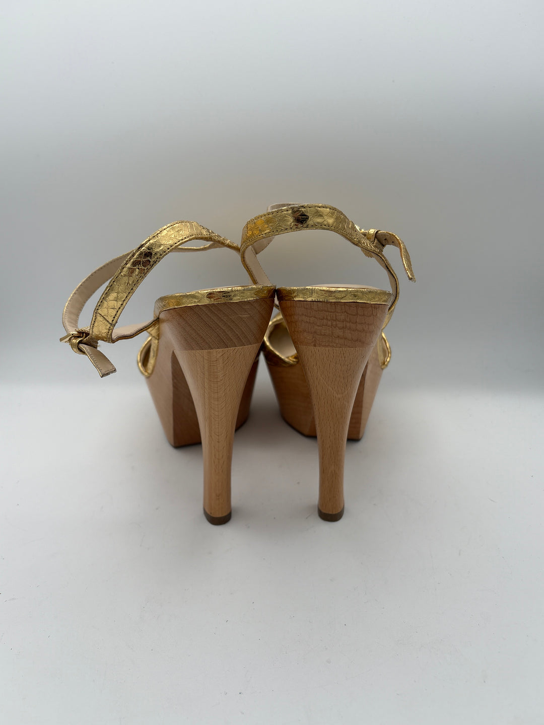 Women’s Kors by Michael Kors Size 9.5 Gold Snakeskin Pumps