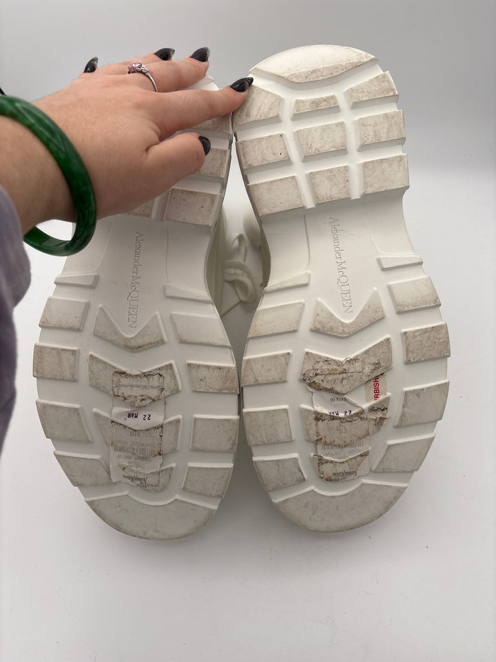 Women Alexander McQueen White Platform Sneakers With Silver Print Size 10