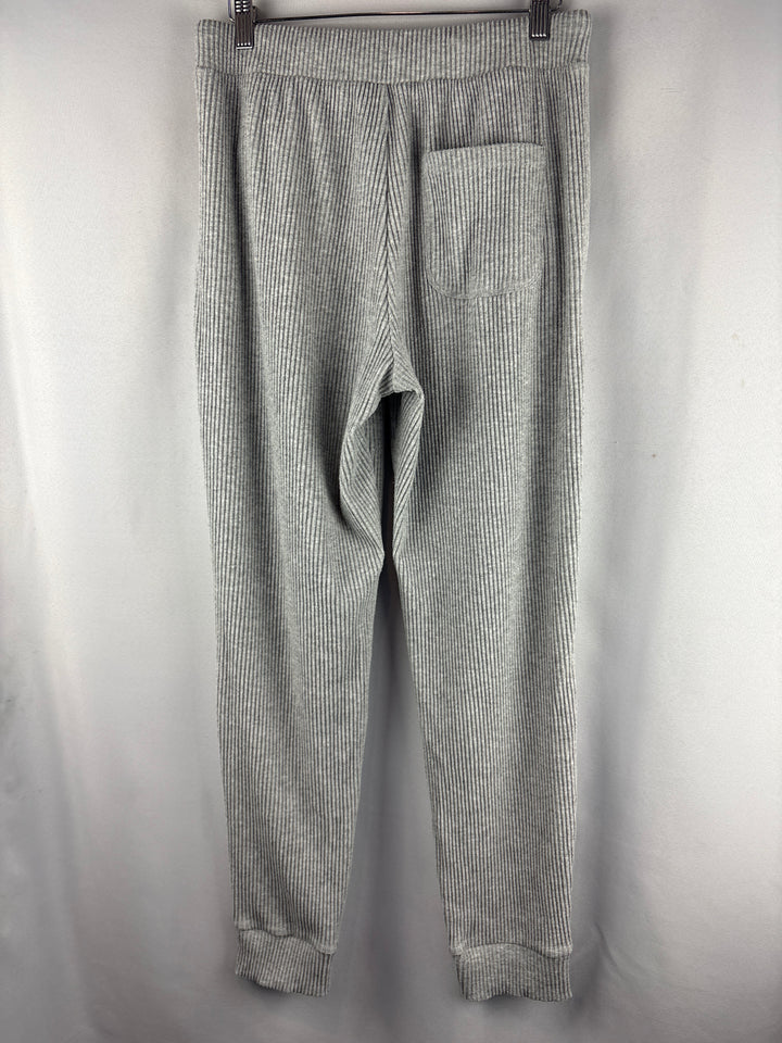 Women’s Alo Yoga Medium Light Gray Ribbed Lounge Pants