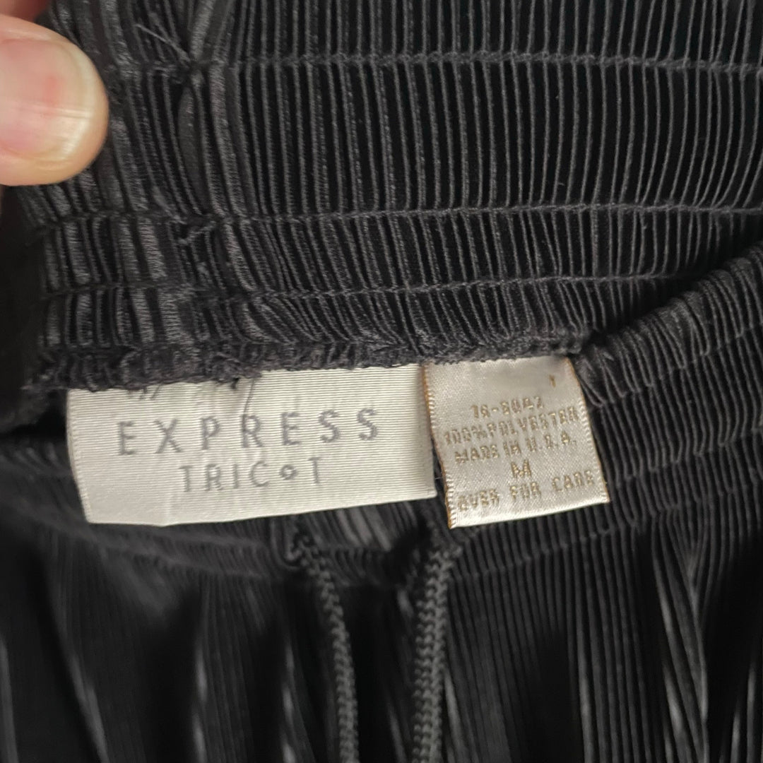 Express Tricot Minimalist Black Trouser Pleated Pull on Pants sz Medium Neutral