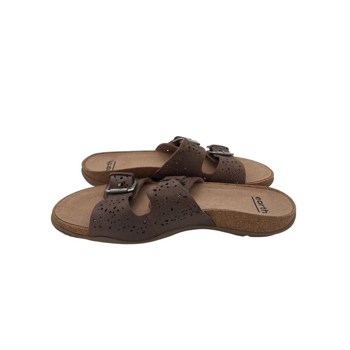 Women’s Earth Size 8.5 Brown Buckle Sandals