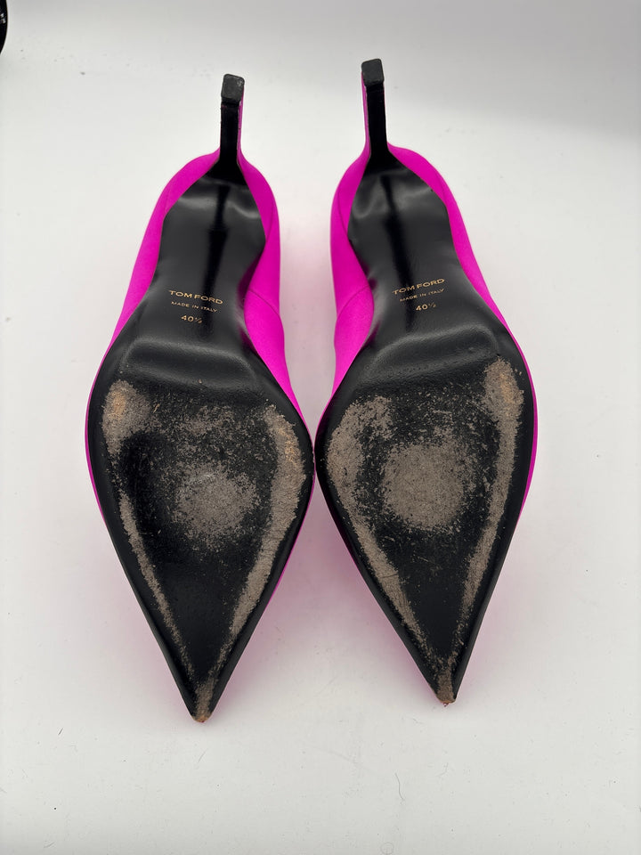 Women Tom Ford Size 9 Bright Magenta Satin Pumps Gold Button Detail