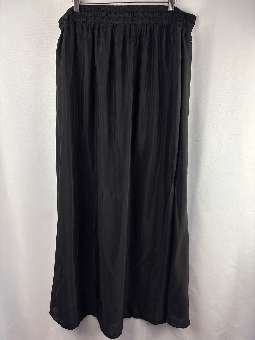 Women’s Studio Untold Size 16/18 Black Maxi Skirt