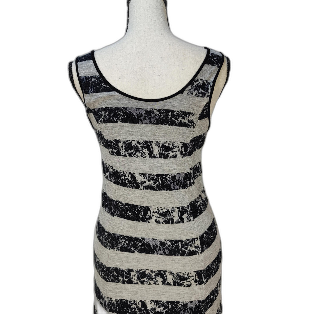 Kensie Pieces Black & Gray Striped Sleeveless Maxi Dress - Size M