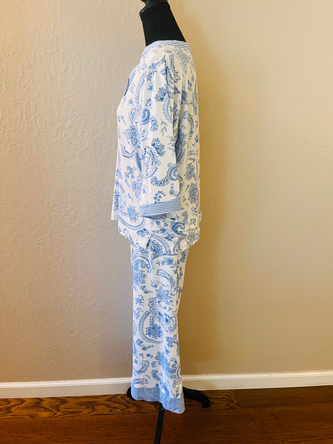 Flora by Flora Nikrooz Women’s 2 Piece Cropped Pajama Set Soft Lounge Sleepwear