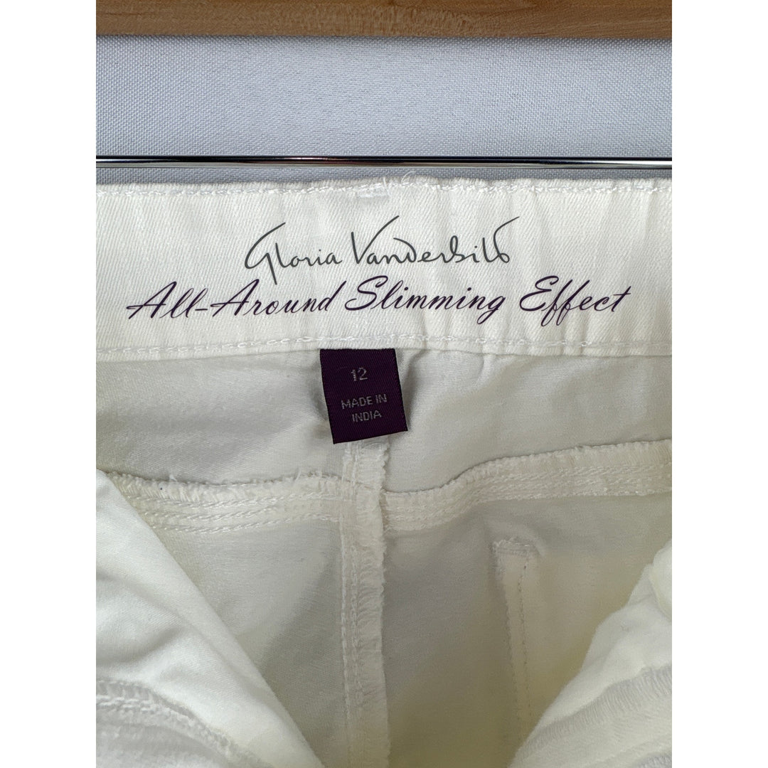 Women’s Gloria Vanderbilt Size 12 White Bedazzled Capri’s