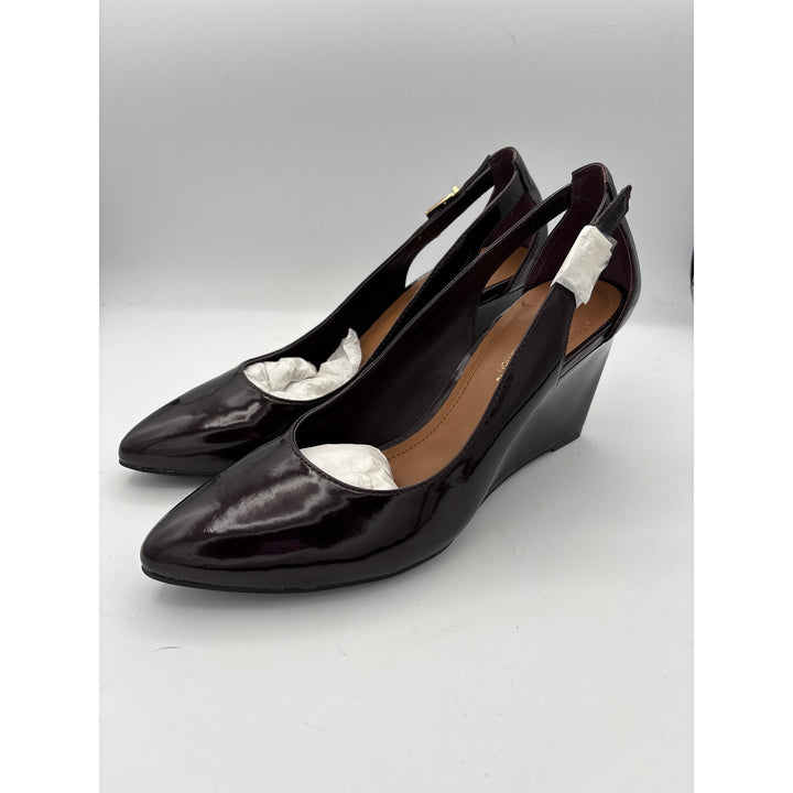 Women’s BCBG Eneration Size 8.5 Dark Red Brown Shimmery Patent Leather Wedges