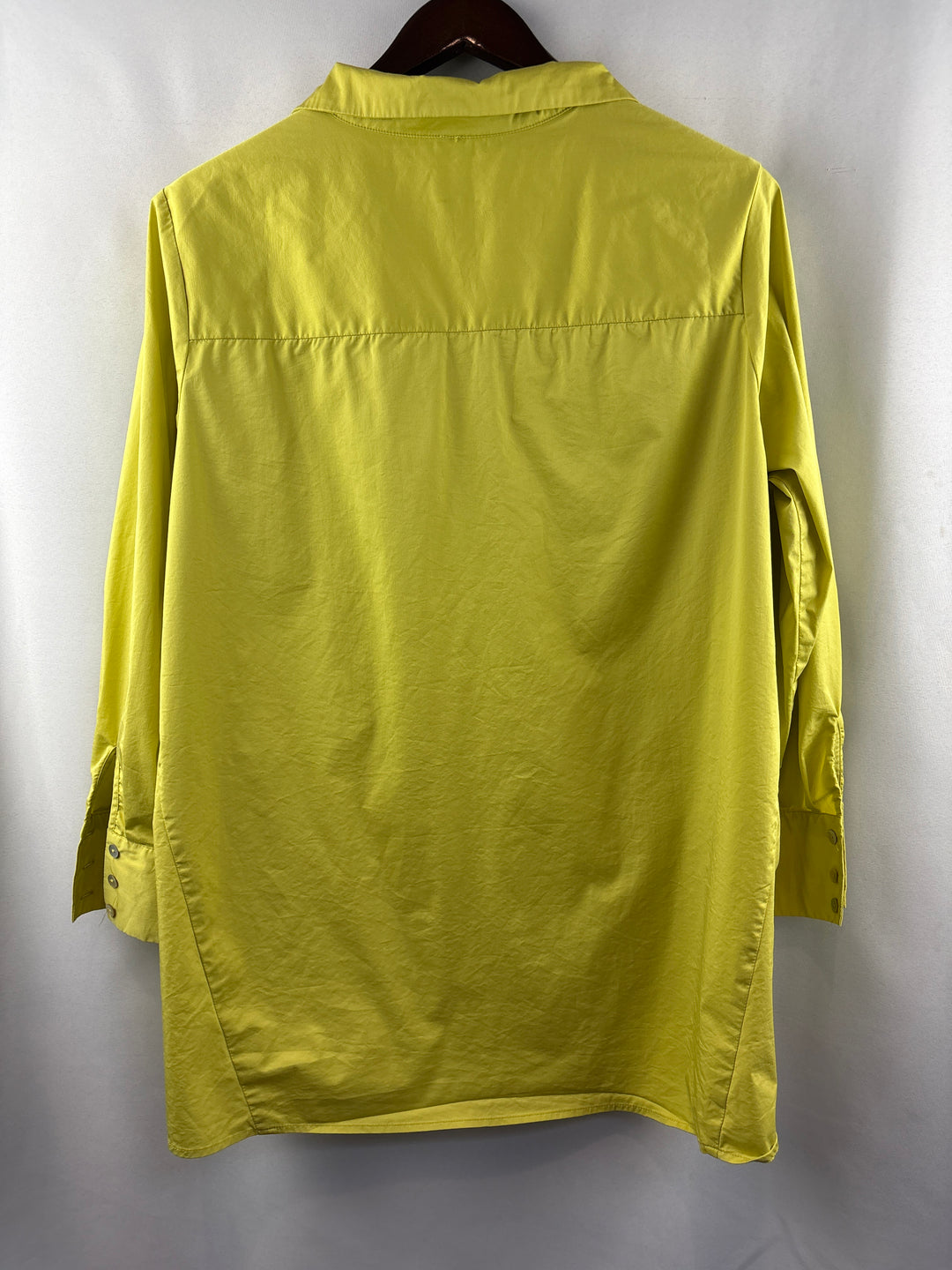 Women’s Marla Wynne Size 1X Avocado Green Button Up