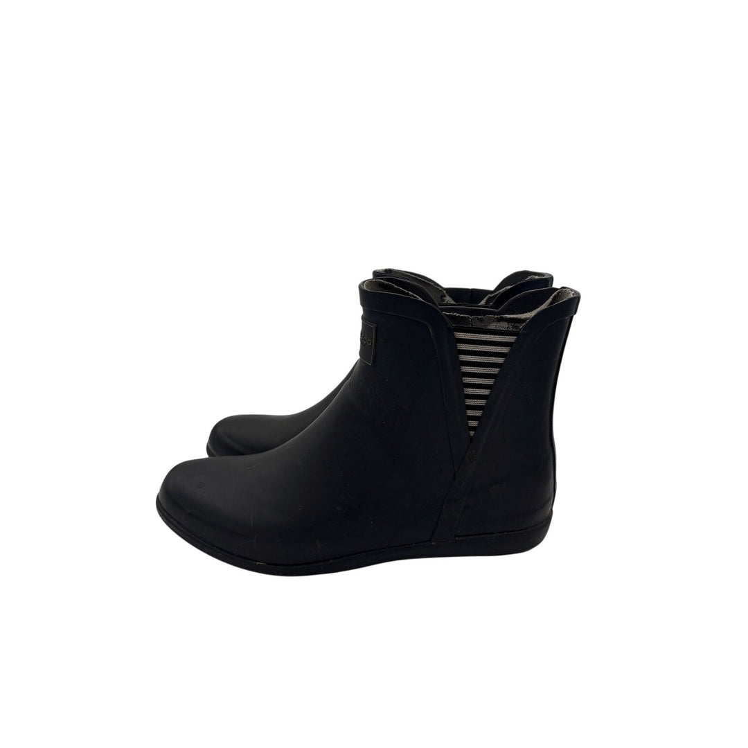 Women’s London Fog Size 9 Black Rubber Ankle Rainboots