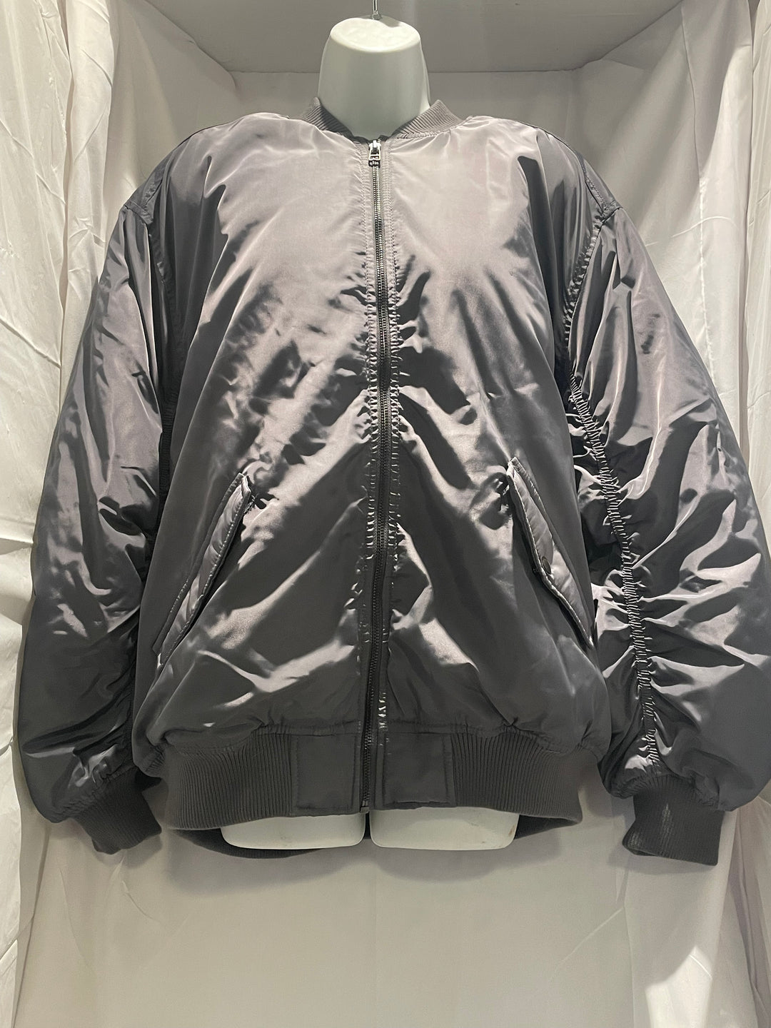 H &amp; M Divided Puffer Jacket - Zip Closure