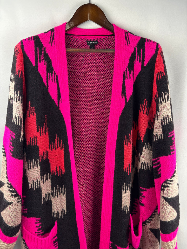 Women’s Torrid Size 1 Pink Gray &amp; Black Patterned Cardigan