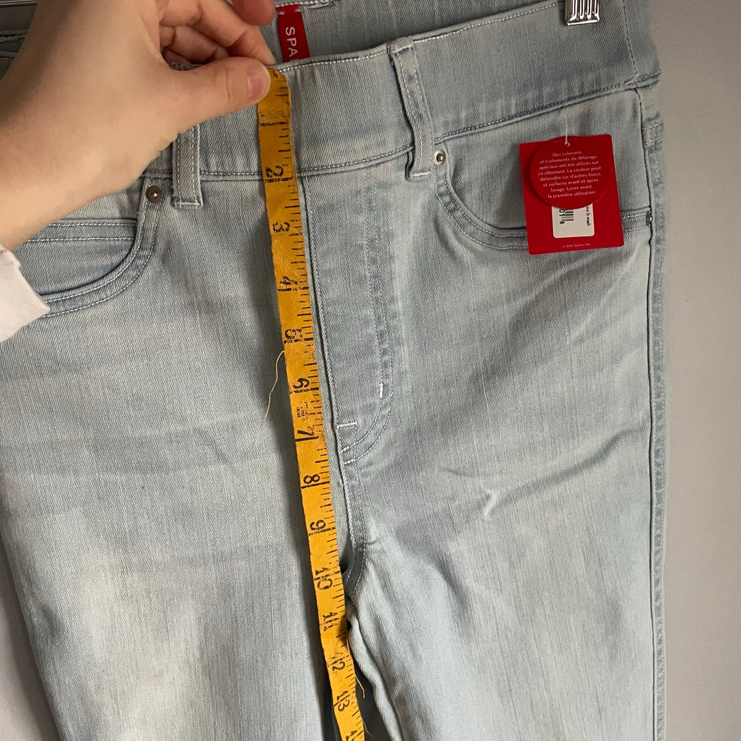 Spanx NWT Bootcut Light Wash Light blue Stretch Pull on Flare Jeans size XS Tall