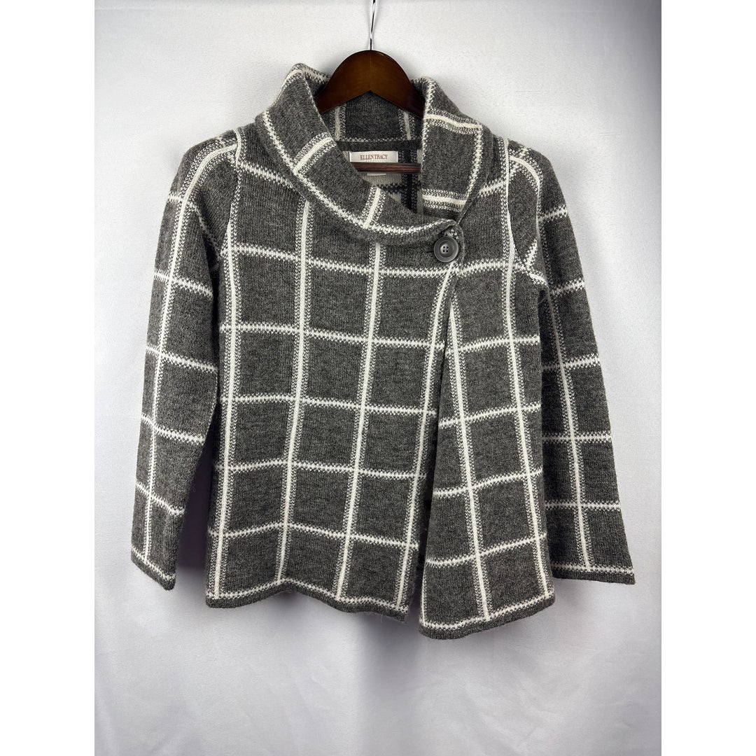 Women’s Ellen Tracy Small Grey w/ White Plaid Knit Single Button Sweater