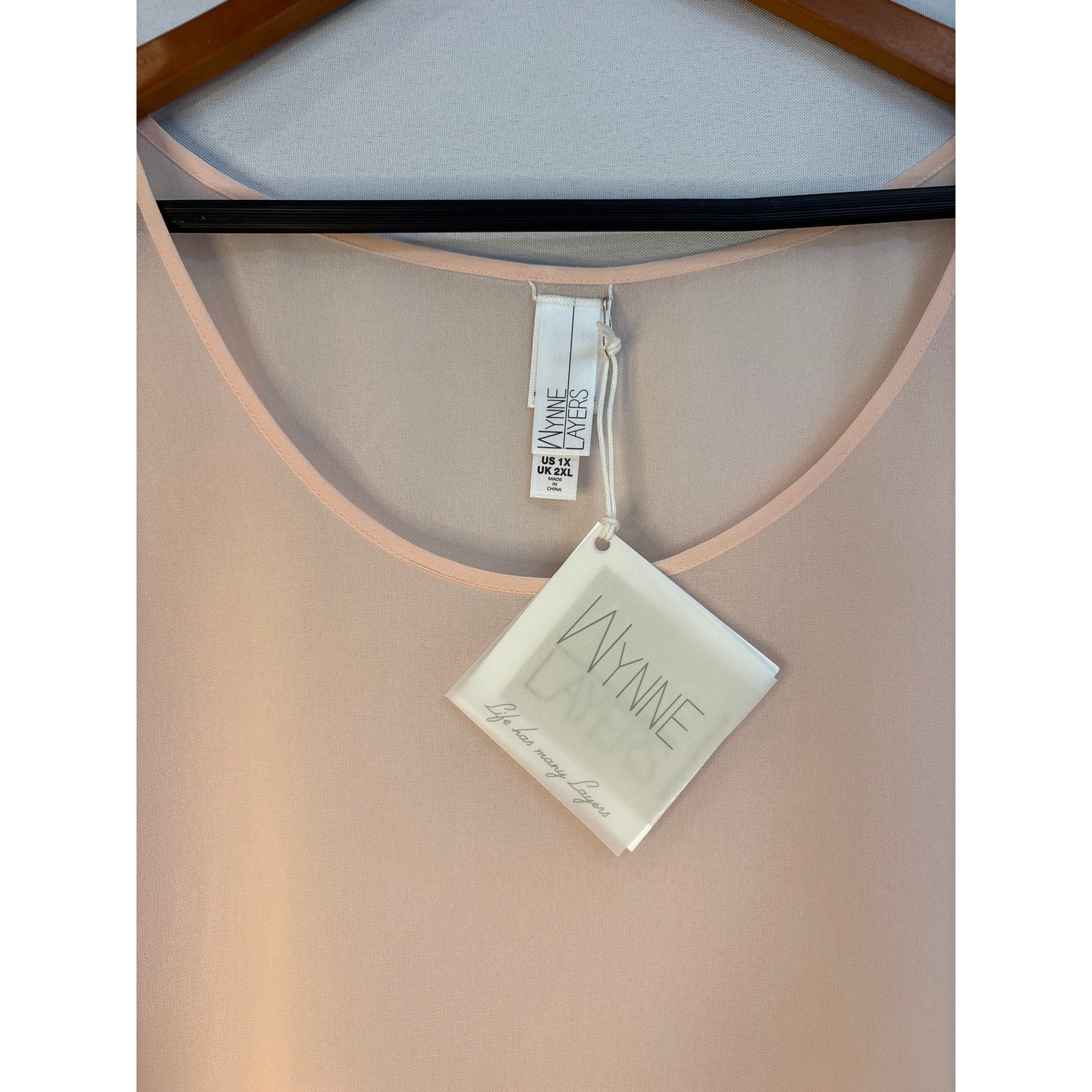 Women’s Wynne Layers Size 1X Peach Pink Sheer Tank Top.