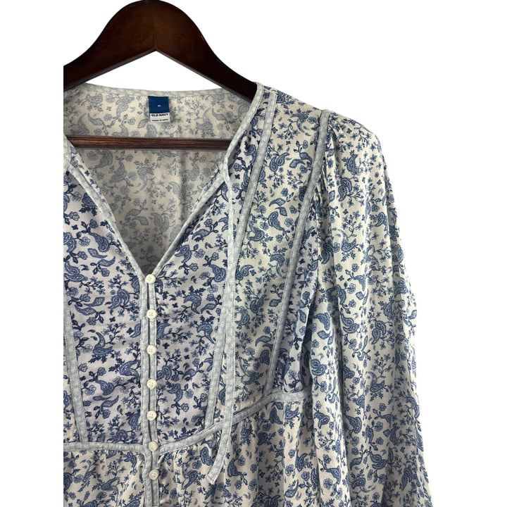 Women’s Old Navy Medium White Blouse w/ Blue Paisley Pattern
