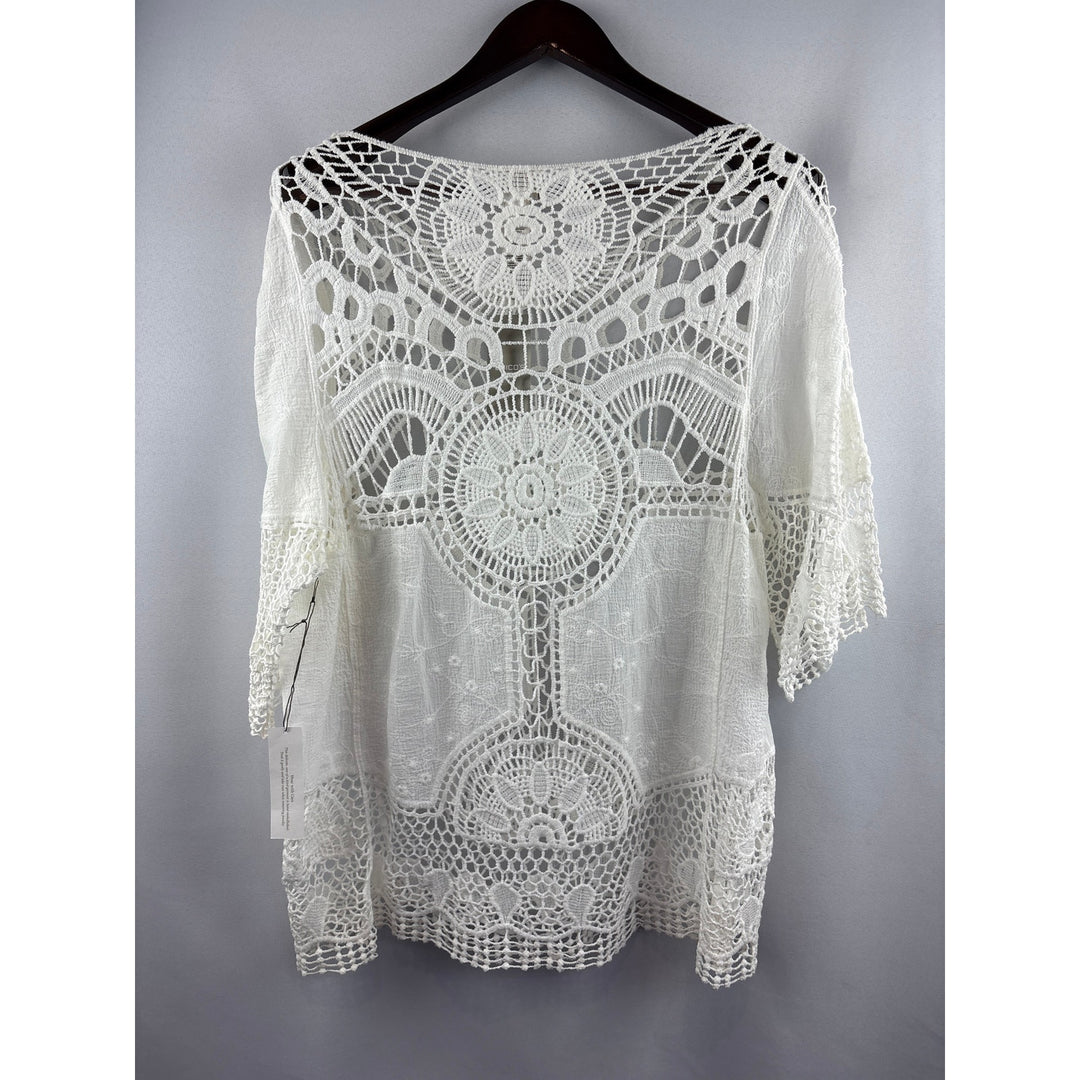 Women’s Chico’s Size 3 White Knit & Embroidered Floral Sheer Blouse