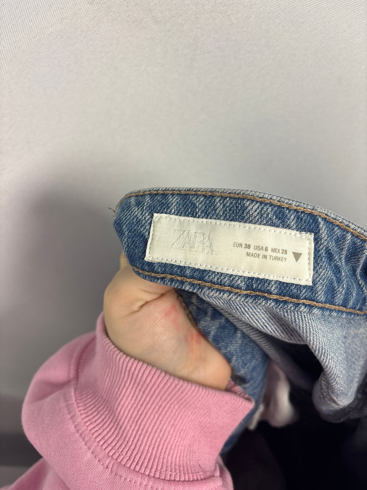 Women’s Zara Size 6 Light Blue Wide Leg Jeans