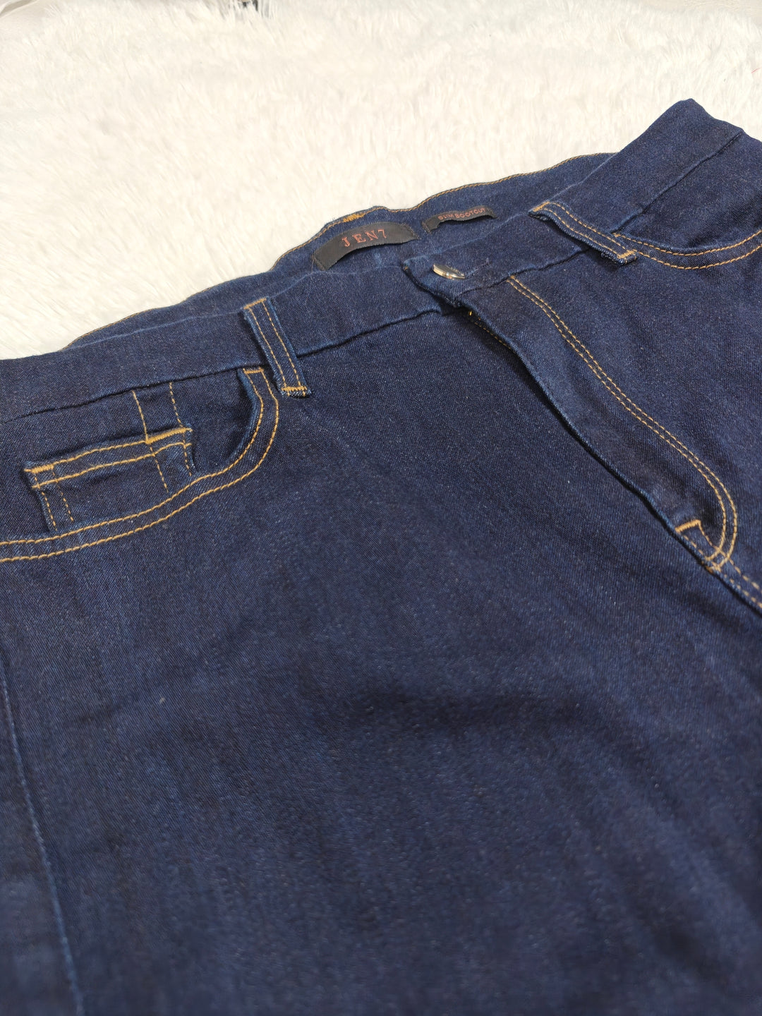7 For All Mankind JEN7 Slim Bootcut Jeans Women&