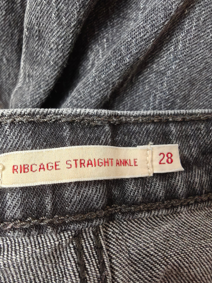 Womens Levis Ribcage Straight Ankle Black Jeans Size 28