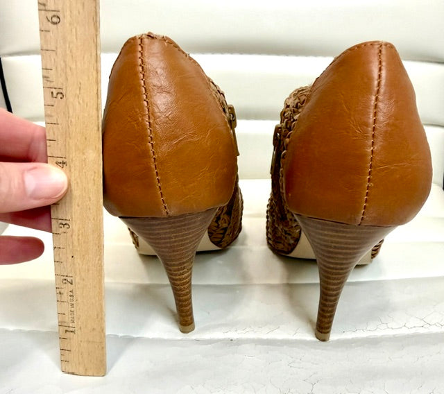 ALDO Camel Woven Leather Peep-Toe Y2K Booties Sz7