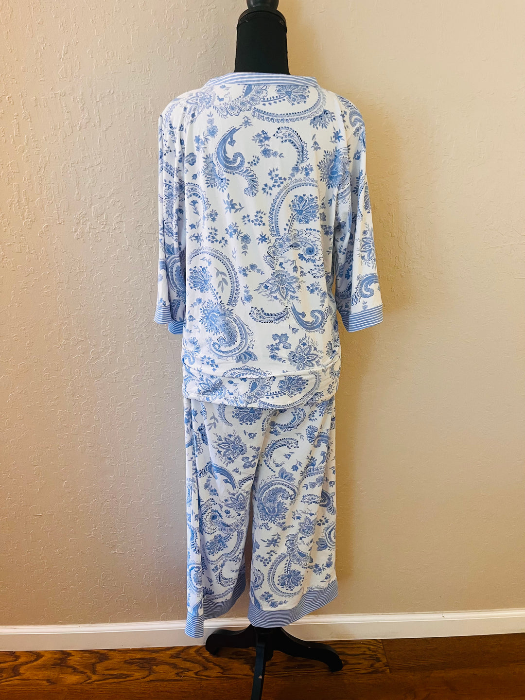 Flora by Flora Nikrooz Women’s 2 Piece Cropped Pajama Set Soft Lounge Sleepwear
