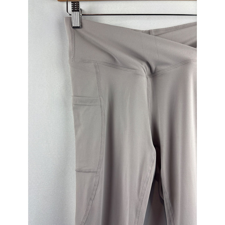 Women’s Halara Medium Stone Grey Leggings