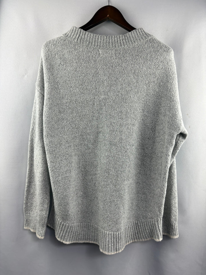 Women’s Old Navy Small Tall Light Gray Cardigan w/ White Heart
