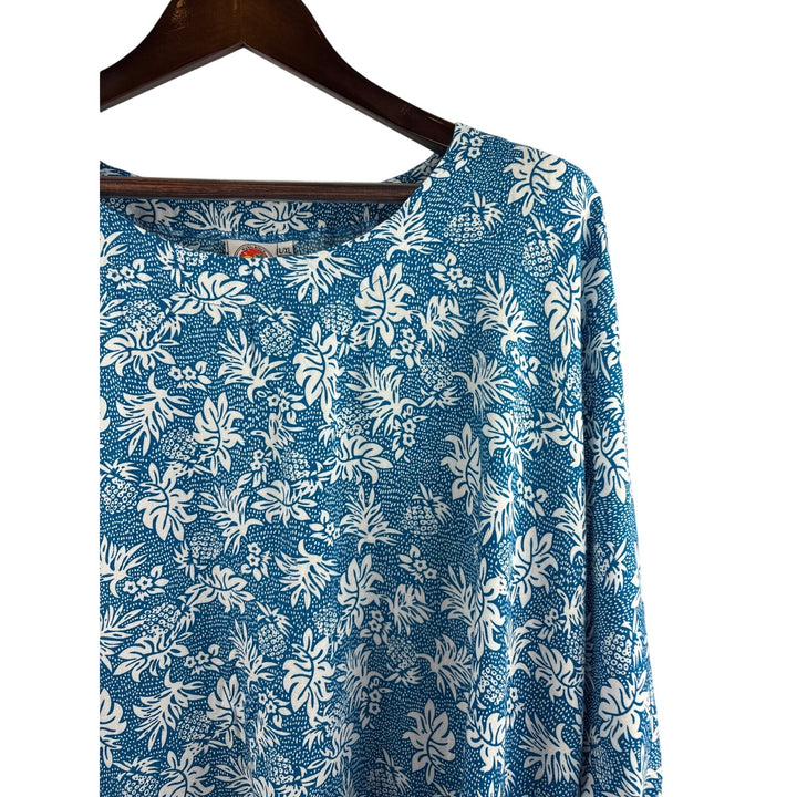 Women’s Makai Beach L/XL Blue w/ White Pineapple Patterned Blouse