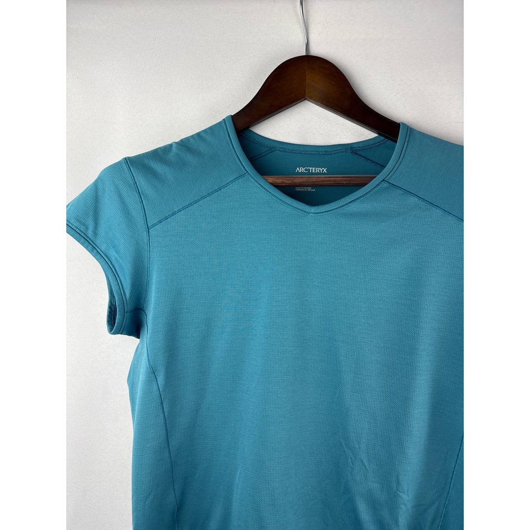 Arcteryx Women Grayish Blue Athletic Tee Small Stretch Fit
