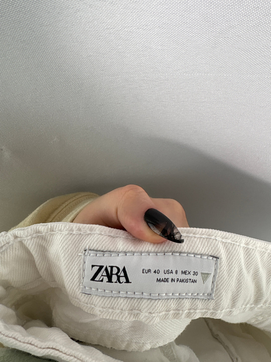 Women Zara White Wide Leg Mid Rise Cotton Denim Jeans Size 8