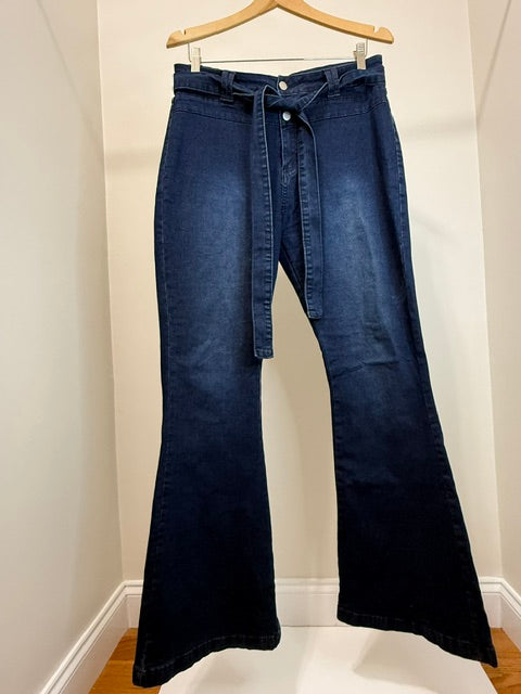 Pantete Curvy Flare Jeans With Belt Dark Wash SzXL /34