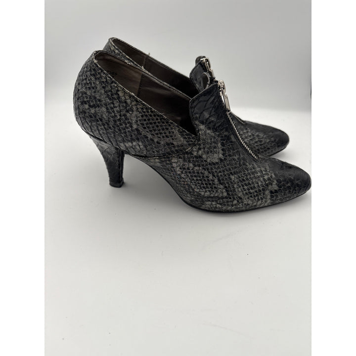 Bijou New York Womens Black Snakeskin Pattern Heeled Ankle Boots Size 7.5 With Front Zipper
