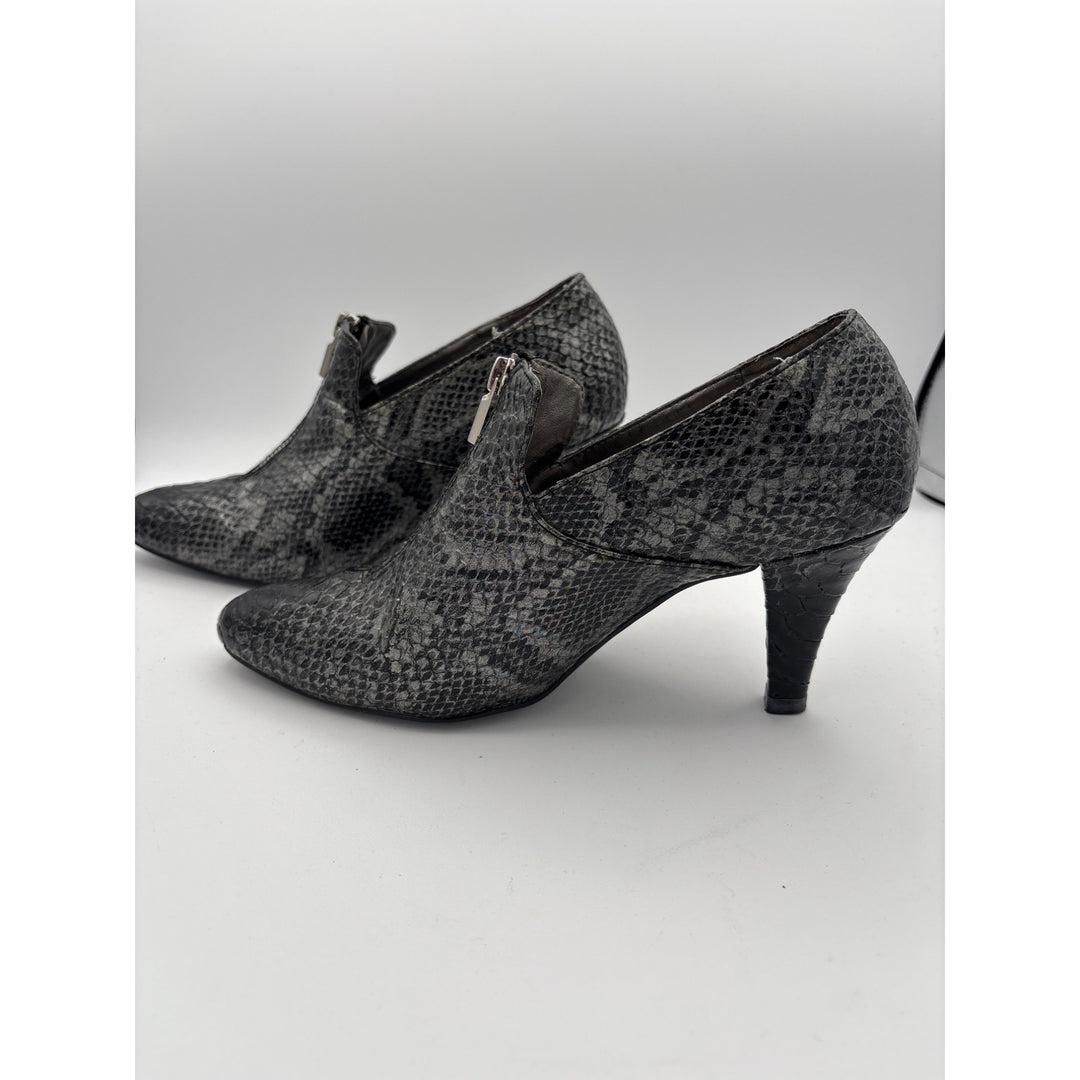 Bijou New York Womens Black Snakeskin Pattern Heeled Ankle Boots Size 7.5 With Front Zipper