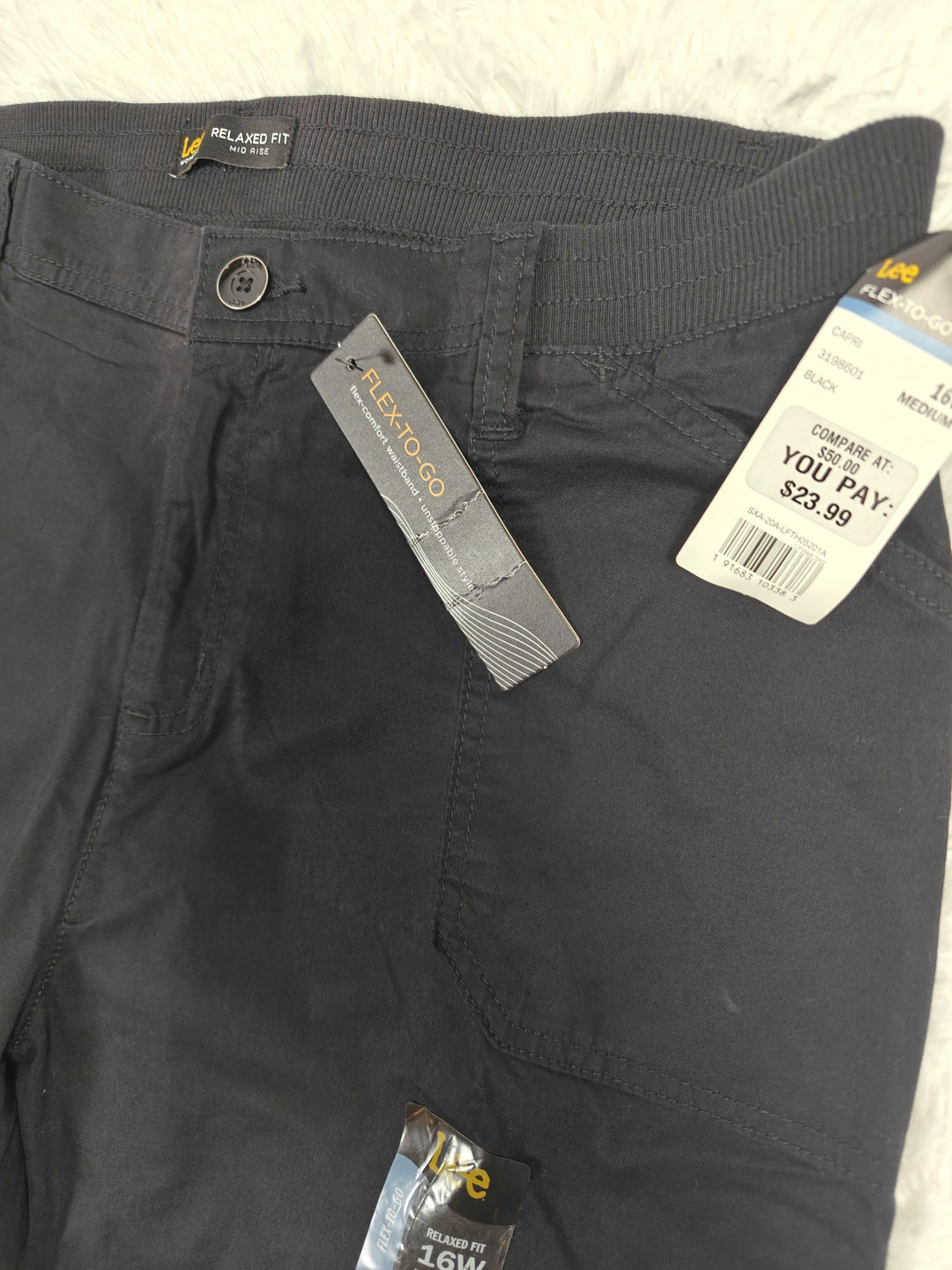 Womens Lee Flex To Go Cargo Capri Pants Black Size 16W NWT
