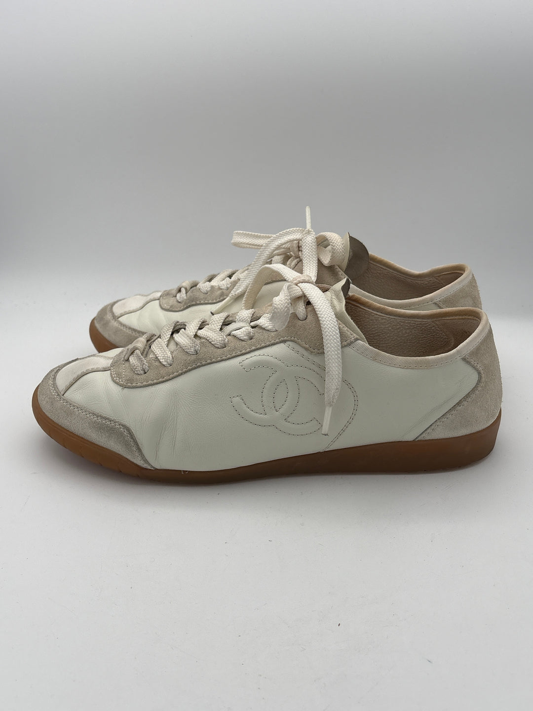 Women Chanel Cream Genuine Leather Suede Sneakers Size 8.5