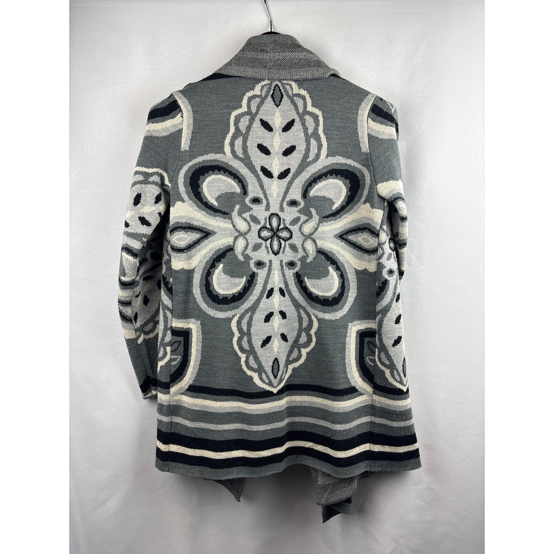 Women’s bar lll Medium Grey Patterned Cardigan