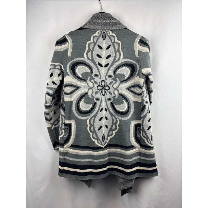 Women’s bar lll Medium Grey Patterned Cardigan