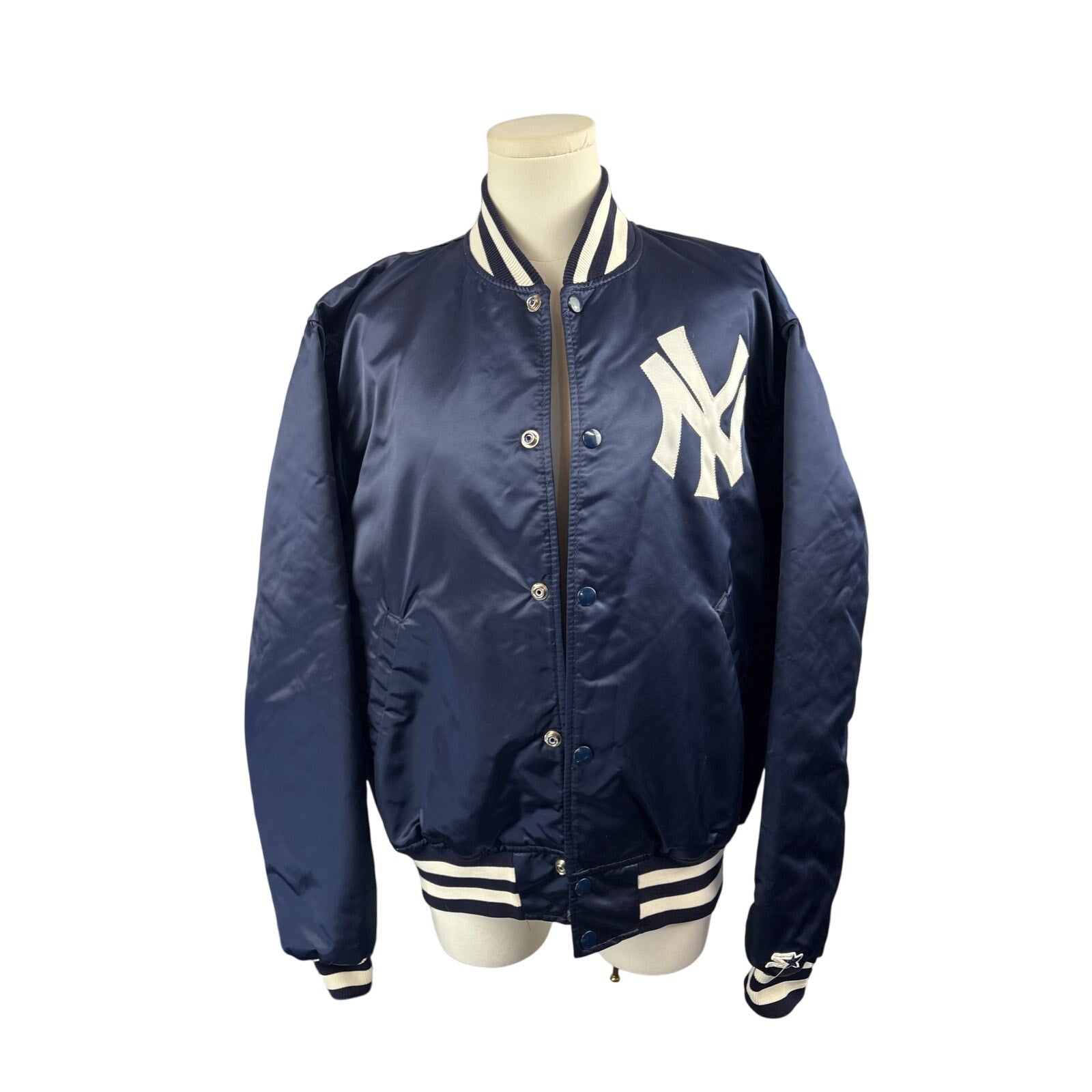 Unisex Vintage 80’s Diamond Collection Yankees Size Large Bomber Jacket.