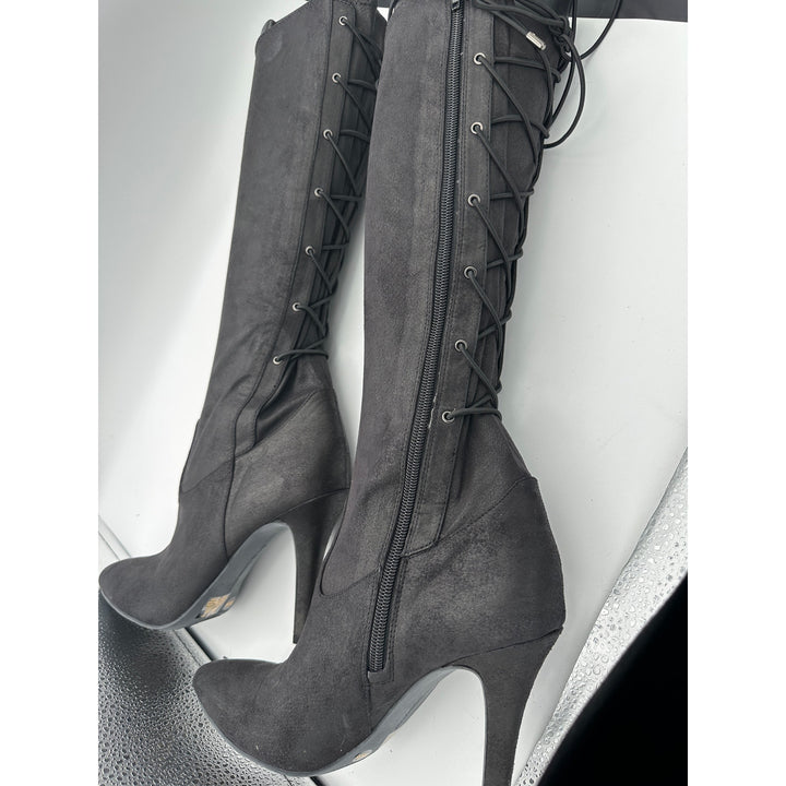 Women’s BCBG ERINN black sueded knee high lace up heeled boots size 8